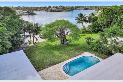 19260 NE 22nd Ave, North Miami Beach, FL 33180 - Photo 1