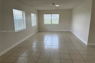 764 NW 5th St, Florida City, FL 33034 - Photo 3