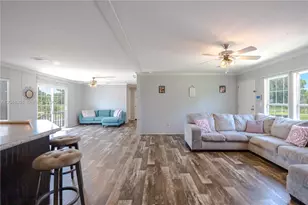 585 S Lindero St, Clewiston, FL 33440 - Photo 13