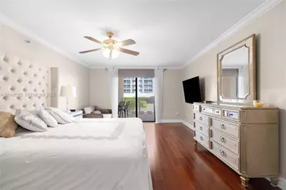 6423 Collins Ave #703, Miami Beach, FL 33141 - Photo 33