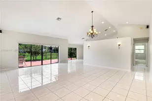 9496 Sun Pointe Dr, Boynton Beach, FL 33437 - Photo 5