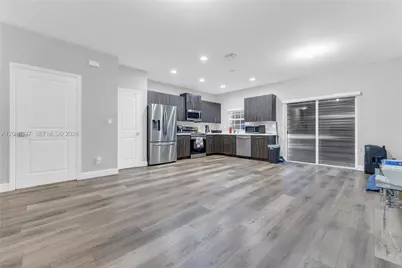 4040 NW 11th St, Lauderhill, FL 33313 - Photo 7