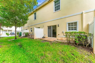 4040 NW 11th St, Lauderhill, FL 33313 - Photo 39