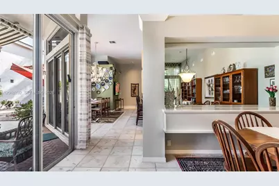 1221 E Bel Aire Dr E, Pembroke Pines, FL 33027 - Photo 21