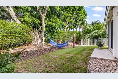 1221 E Bel Aire Dr E, Pembroke Pines, FL 33027 - Photo 47