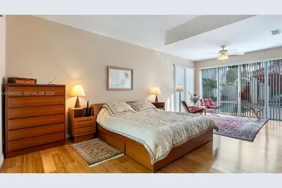 1221 E Bel Aire Dr E, Pembroke Pines, FL 33027 - Photo 31