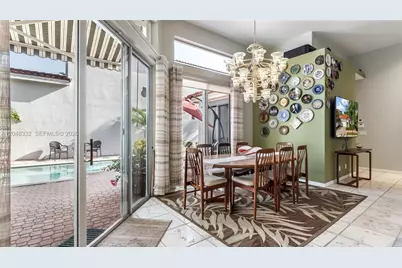 1221 E Bel Aire Dr E, Pembroke Pines, FL 33027 - Photo 11