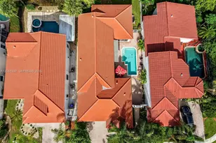 1221 E Bel Aire Dr E, Pembroke Pines, FL 33027 - Photo 53