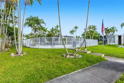 8752 SW 12th St #201, Miami, FL 33174 - Photo 43