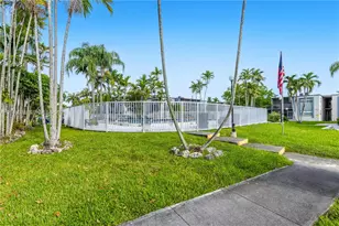 8752 SW 12th St, Miami, FL 33174 - Photo 43