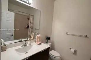 9336 W 34th Ct, Hialeah, FL 33018 - Photo 17