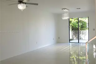 9336 W 34th Ct, Hialeah, FL 33018 - Photo 7