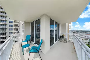 19501 W Country Club Dr, Aventura, FL 33180 - Photo 3