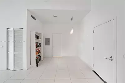 31 SE 6th St #2706, Miami, FL 33131 - Photo 17