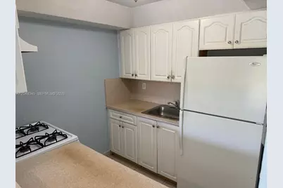 1350 W 53rd St #29, Hialeah, FL 33012 - Photo 3
