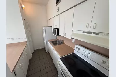 7400 W 20th Ave #420, Hialeah, FL 33016 - Photo 3
