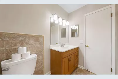 10020 Bahia Dr, Cutler Bay, FL 33189 - Photo 37