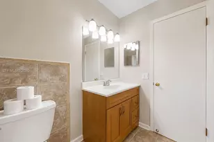 10020 Bahia Dr, Cutler Bay, FL 33189 - Photo 37