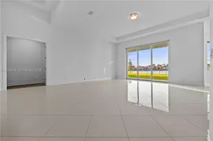 5301 S Sterling Ranch Cir, Davie, FL 33314 - Photo 13