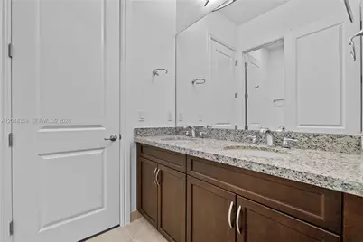 5301 S Sterling Ranch Cir, Davie, FL 33314 - Photo 33