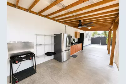 621 E 52nd St #W, Hialeah, FL 33013 - Photo 3