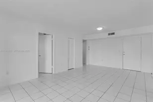 4715 NW 7th St, Miami, FL 33126 - Photo 5