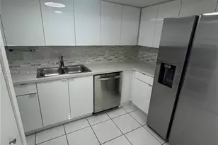 6926 NW 166th Terrace, Miami Lakes, FL 33014 - Photo 3