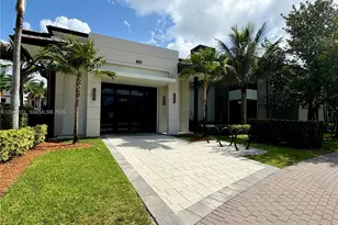 4740 NW 84th Ct, Doral, FL 33166 - Photo 25