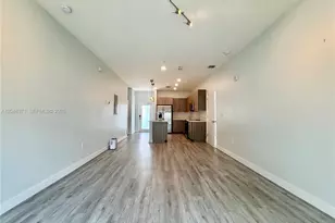 4740 NW 84th Ct, Doral, FL 33166 - Photo 5
