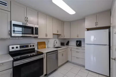 1750 James Ave #7L, Miami Beach, FL 33139 - Photo 7