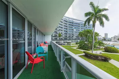 900 Bay Dr #224, Miami Beach, FL 33141 - Photo 1