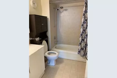 275 NE 18th St #1109, Miami, FL 33132 - Photo 5