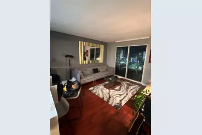 275 NE 18th St #1109, Miami, FL 33132 - Photo 3