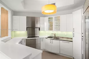 100 S Pointe Dr, Miami Beach, FL 33139 - Photo 7