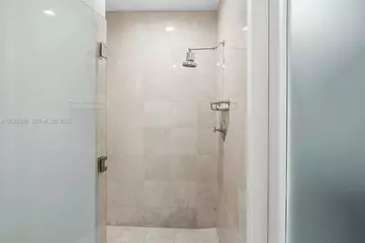 100 S Pointe Dr #501, Miami Beach, FL 33139 - Photo 15