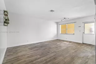 260 NW 19th St, Boca Raton, FL 33432 - Photo 5