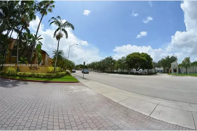 15630 SW 80th St #I-210, Miami, FL 33193 - Photo 1