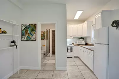 1012 NE 17th Ct #2, Fort Lauderdale, FL 33305 - Photo 3