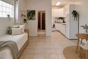 1012 NE 17th Ct, Fort Lauderdale, FL 33305 - Photo 3
