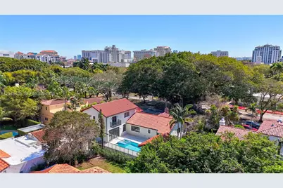 519 Alhambra Cir, Coral Gables, FL 33134 - Photo 23