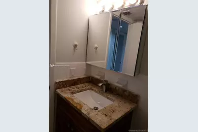 104 SW 9th St #304, Miami, FL 33130 - Photo 17