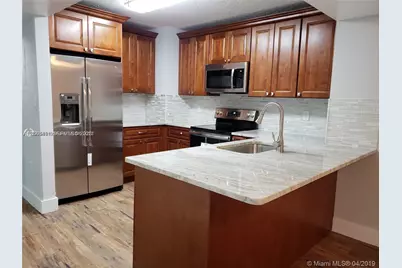 104 SW 9th St #304, Miami, FL 33130 - Photo 3