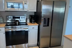 5601 Collins Ave, Miami Beach, FL 33140 - Photo 3