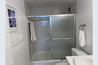 5601 Collins Ave #823, Miami Beach, FL 33140 - Photo 21