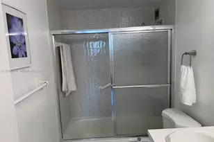 5601 Collins Ave, Miami Beach, FL 33140 - Photo 21