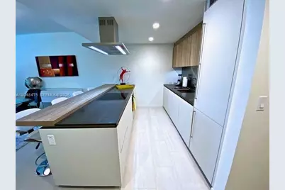 1000 Brickell Plaza #1914, Miami, FL 33131 - Photo 9