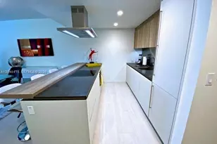 1000 Brickell Plaza, Miami, FL 33131 - Photo 9