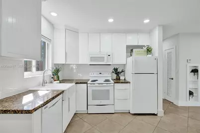 3033 NE 20th Ter #1-2, Fort Lauderdale, FL 33306 - Photo 7