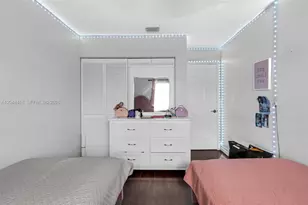8650 NW 46th Ct, Lauderhill, FL 33351 - Photo 17