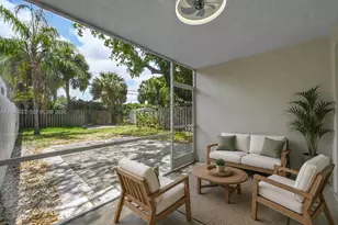 810 SW 12th Ct, Fort Lauderdale, FL 33315 - Photo 17